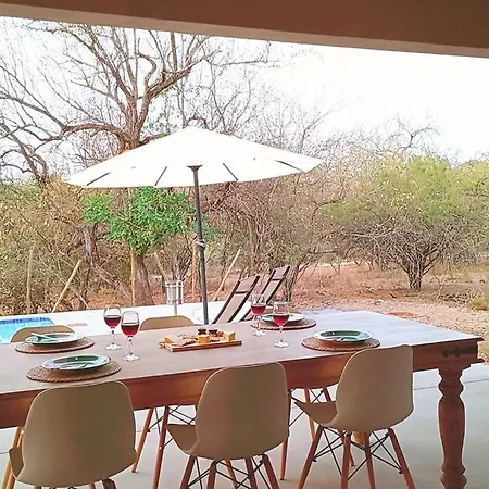 Longneck Luxury Bush Lodge Marloth Park Exterior photo